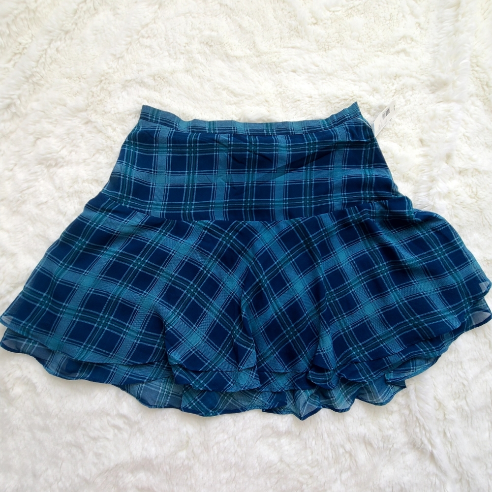 Metaphor blue/aqua plaid ruffled skirt, size large, soft & flowy, NWT